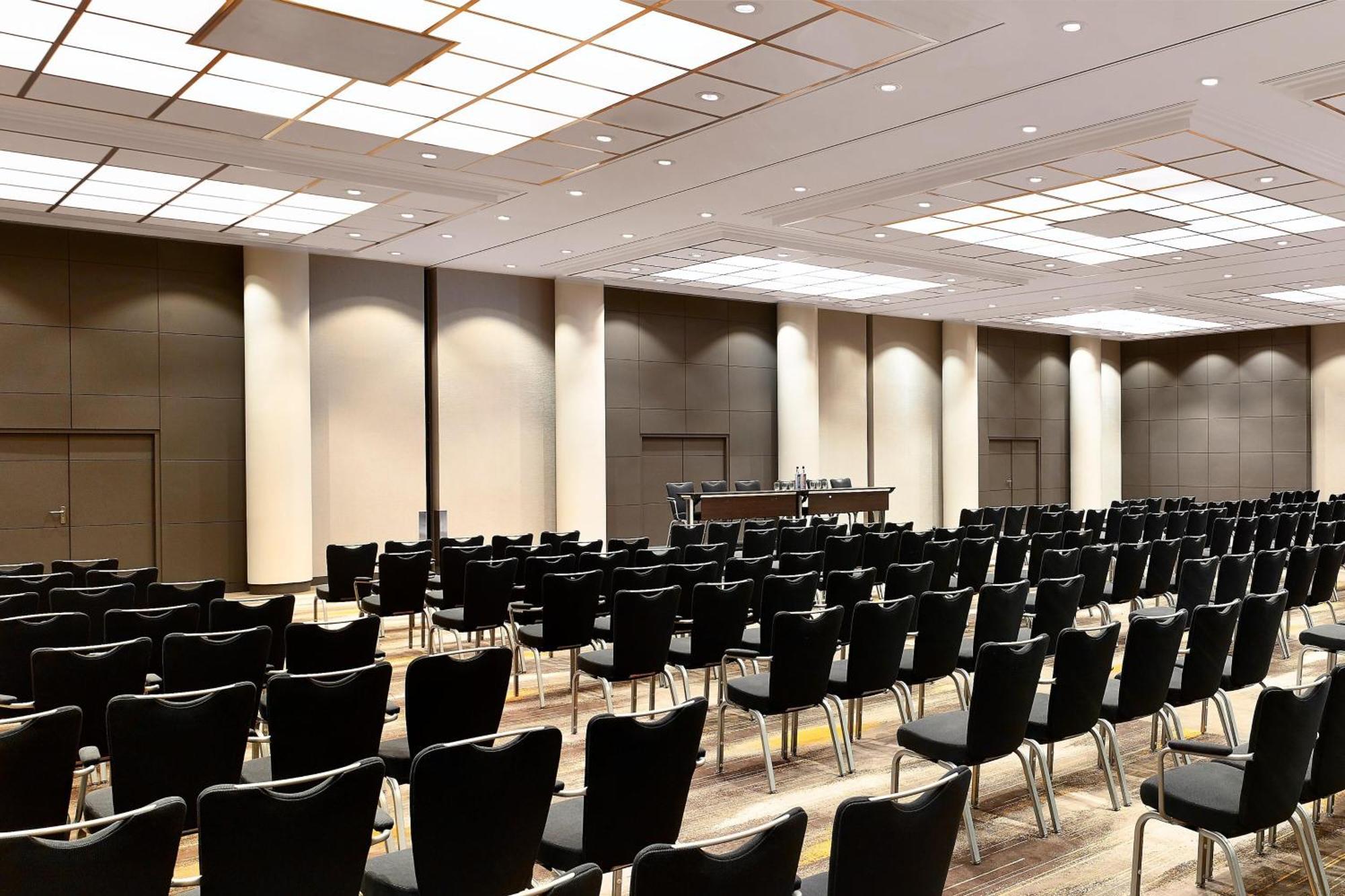 Sheraton Amsterdam Airport And Conference Center