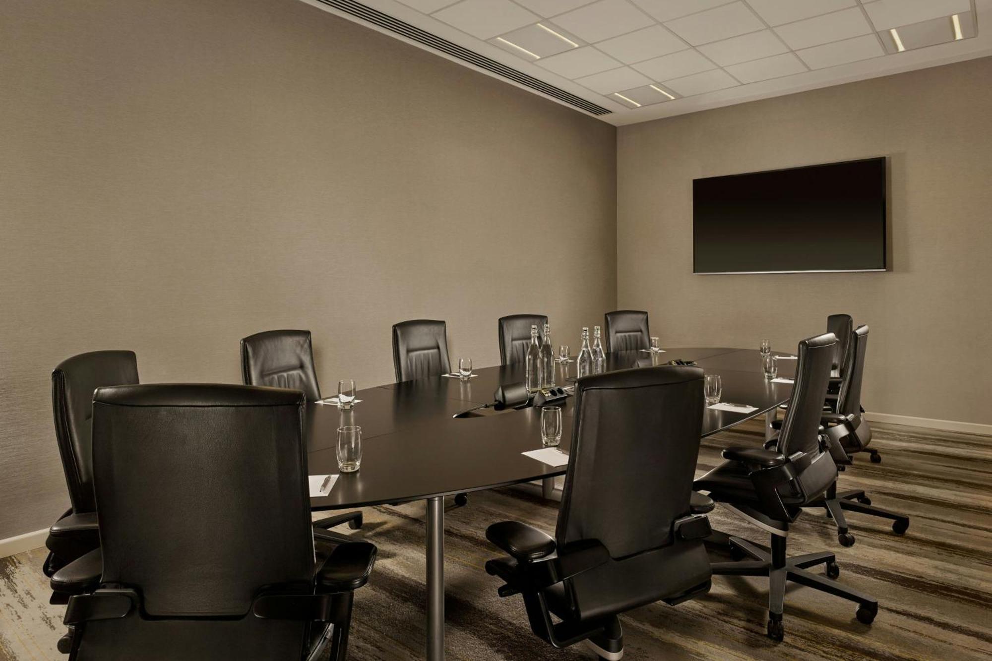 Sheraton Amsterdam Airport And Conference Center Hotel 4*